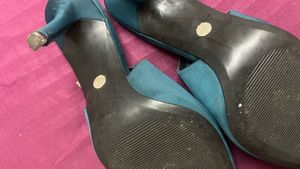 ZARA Elegant Teal Pointed Toe Heels