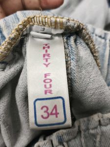 Distressed Cargo Jogger Jeans