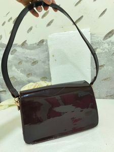 Chic Patent Leather Crossbody Bag