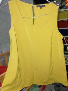 Stylish Yellow Sleeveless Top