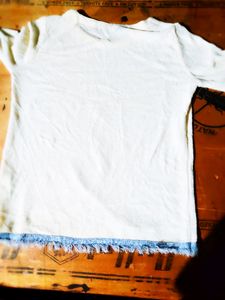 Winter Quarter Sleeves White Top...⬜