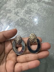 Elegant Oval Drop Earrings