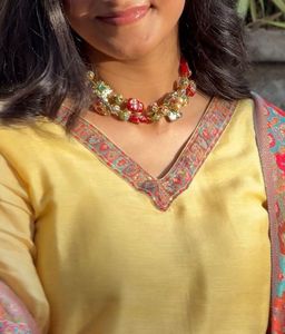 natural beads neck set