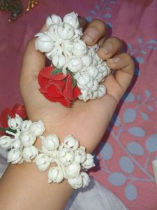 Floral Gajra Bracelet