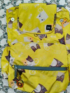 Cute Cat Print Yellow bagpack