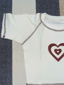 Cream Heart Graphic T-Shirt