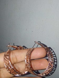 ring shape golden earrings