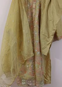 ✨ Elegant Organza Embroidered 3-Piece Suit ✨