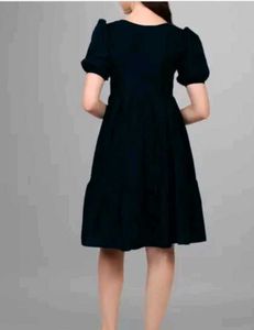 Chic Black Puff Sleeve Tiered Dress