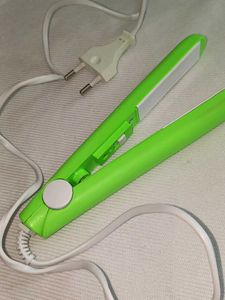 Mini Hair Straightener