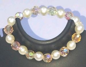 Braslate Acrylic  Pearl's golden white steachable