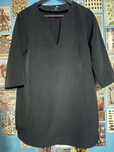 Black V-Neck Casual Dress