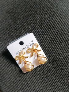 Cute Bow Pearl Dangle Earrings