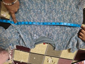 Beautiful Blue Crush Fabric Crop Top In Xl Size