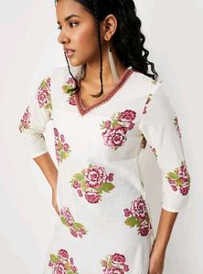 Floral Print cotton V-Neck Kurta