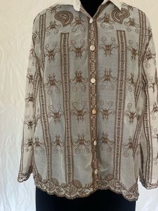 Elegant Embroidered Kurta Top