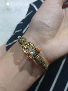 Vintage Style Ornate Bangle Bracelet