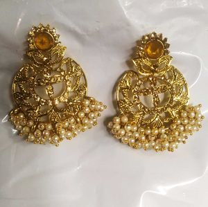 Golden Pearl Earring Tika Set