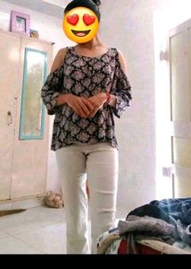 Stylish Cold Shoulder Printed Top