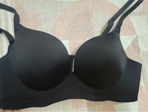 Comfortable Black T-Shirt Bra
