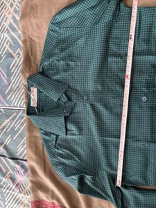 Formal custom made shirt in Good condition