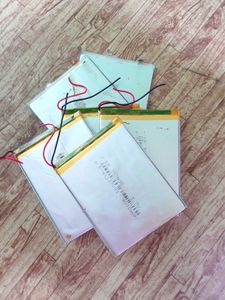 2x5000  + 4x4000 mAh Lithium Polymer Batterie