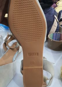 Unused Stylish Pointed Toe Ballet Flats