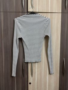 39 H&M STRIPPED LONG SLEEVES