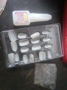 Press-On Nails Kit with Glue