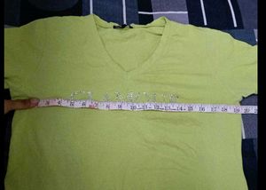 V-Neck "Glamour" tshirt