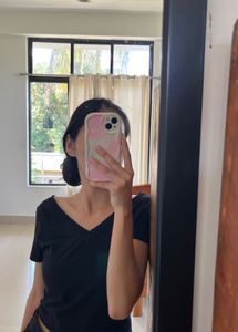 women’s crop top