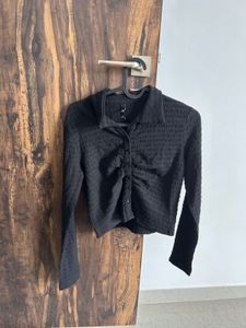 Chic Black Textured Ruched Shirt
