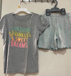 Mothercare Girls Set Of Tshirt N Shorts 6-8yr