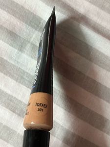 Blue Heaven Flawless Liquid Concealer