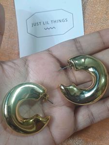 🌟 Chunky Gold Hoop Earrings 🌟