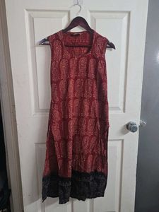 Maroon Paisley Print Sleeveless Kurta