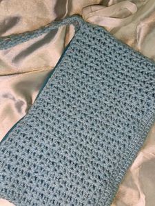 Chic Crochet Shoulder Bag