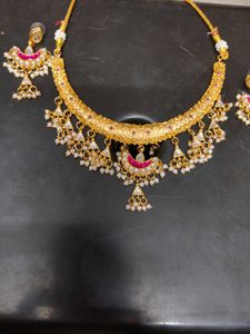 Exquisite Gold Necklace and Earring Set