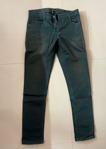Dark Green ankle Fit Pants for men