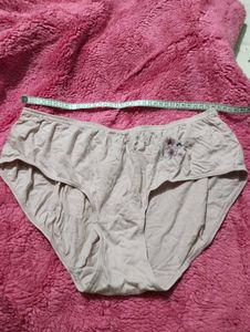 Soft Cotton Briefs with Floral Detail