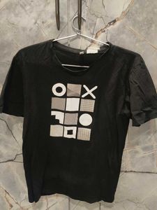Black Graphic Print T-shirt