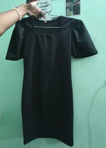Chic Black Puff Sleeve Square Neck Dress