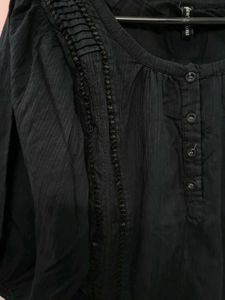 Black balloon sleeves kurta