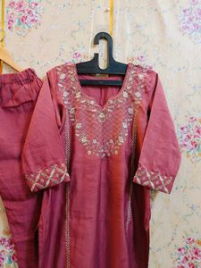 🇳🇿💫🎀Elegant Embroidered Kurta Set
