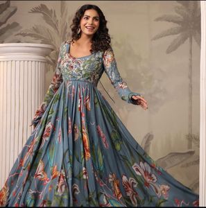 Chinon Beautiful Floral Print Ethnic Gown