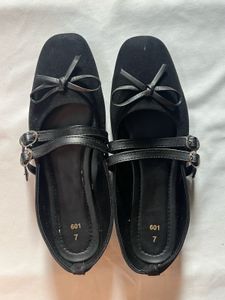 Black Ballet Flats with Bow Detail