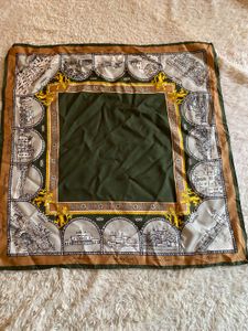 Elegant Kensington Palace Scarf