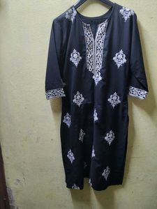 Black And White Kurtha Set
