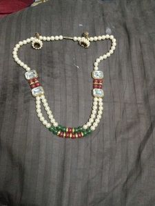 Pearl Necklace with Kundan Accents