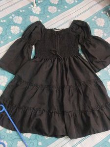 Black Tiered Puff Sleeve Dress🖤✨